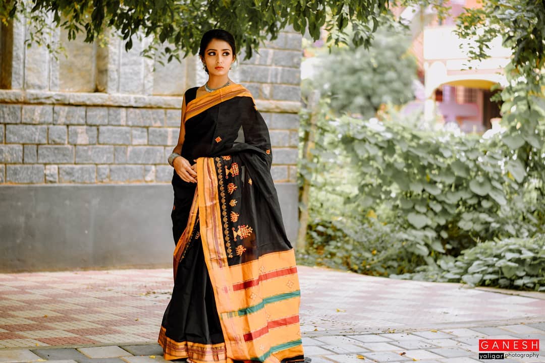 Ilkal Cotton Silk Blend Kasuti Handwoven Traditional Border Stripe Pallu Saree - Black
