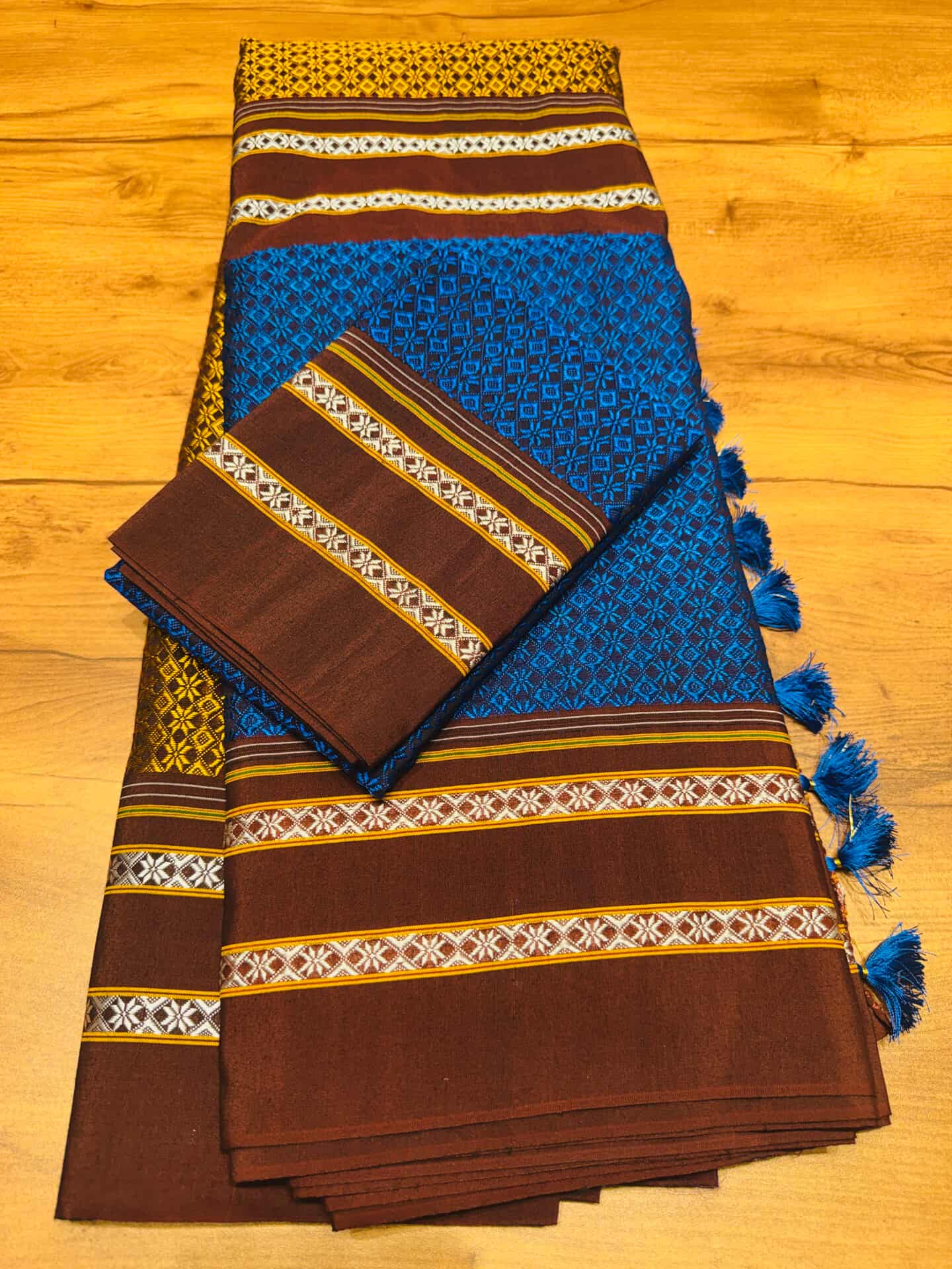 Neyge Cottonsilk Premium Quality Khun Saree_Double color_8