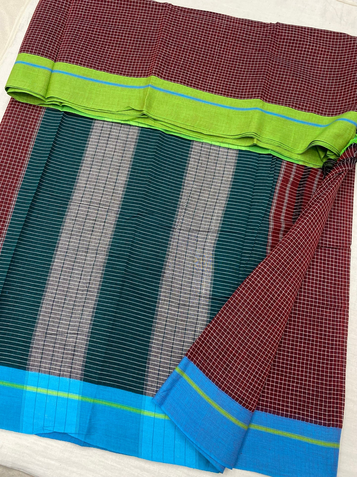 Neyge Ilkal Patteda Anchu Pure Cotton Elegant Checkered Pattern Plain Border Stripe Pallu - Dark Maroon