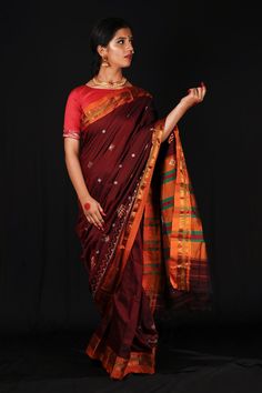 Ilkal Cotton Silk Blend Kasuti Handwoven Traditional Border Stripe Pallu Saree - Maroon