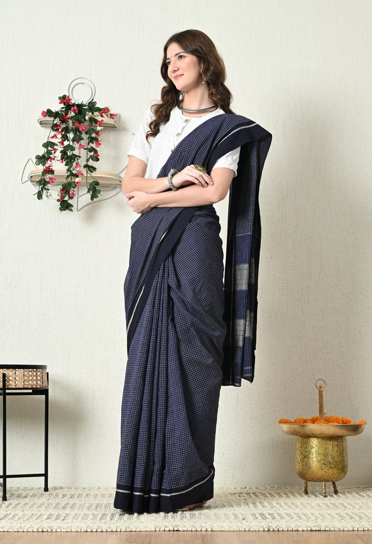 Neyge Ilkal Patteda Anchu Pure Cotton Elegant Checkered Pattern Plain Border Stripe Pallu - Black