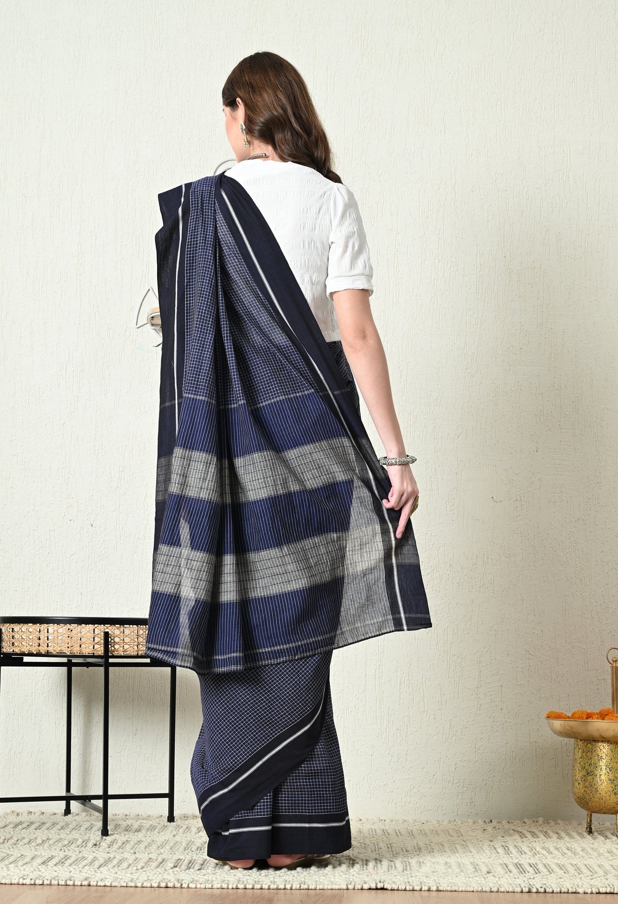 Neyge Ilkal Patteda Anchu Pure Cotton Elegant Checkered Pattern Plain Border Stripe Pallu - Black
