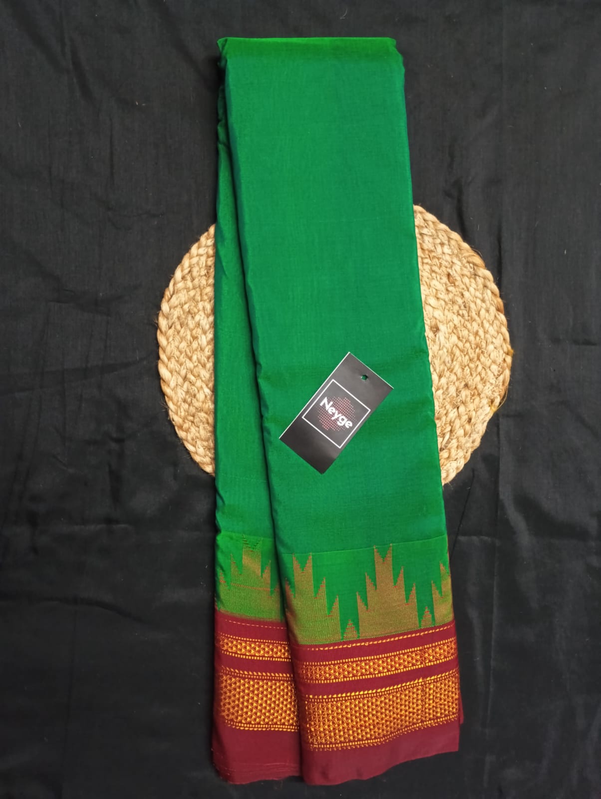 Neyge Ilkal Pure Cotton Silk Saree Temple Gadwal Chikkiparas Border Tope Pallu Saree (Green_Red)