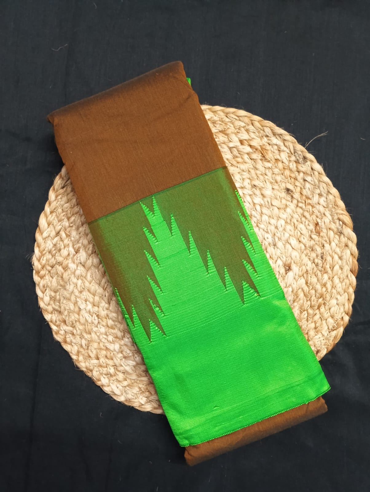 Neyge Ilkal Pure Cotton Silk Saree Big Temple Gadwal Border Traditional Pallu Saree (Brown_ParrotGreen)