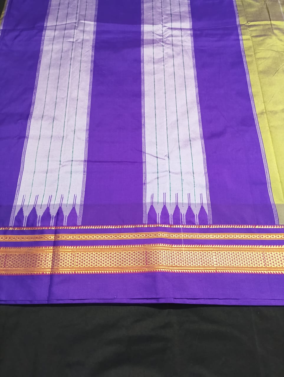 Neyge Ilkal Pure Cotton Silk Saree Temple Gadwal Chikkiparas Border Tope Pallu Saree (OliveGreen_Purple)