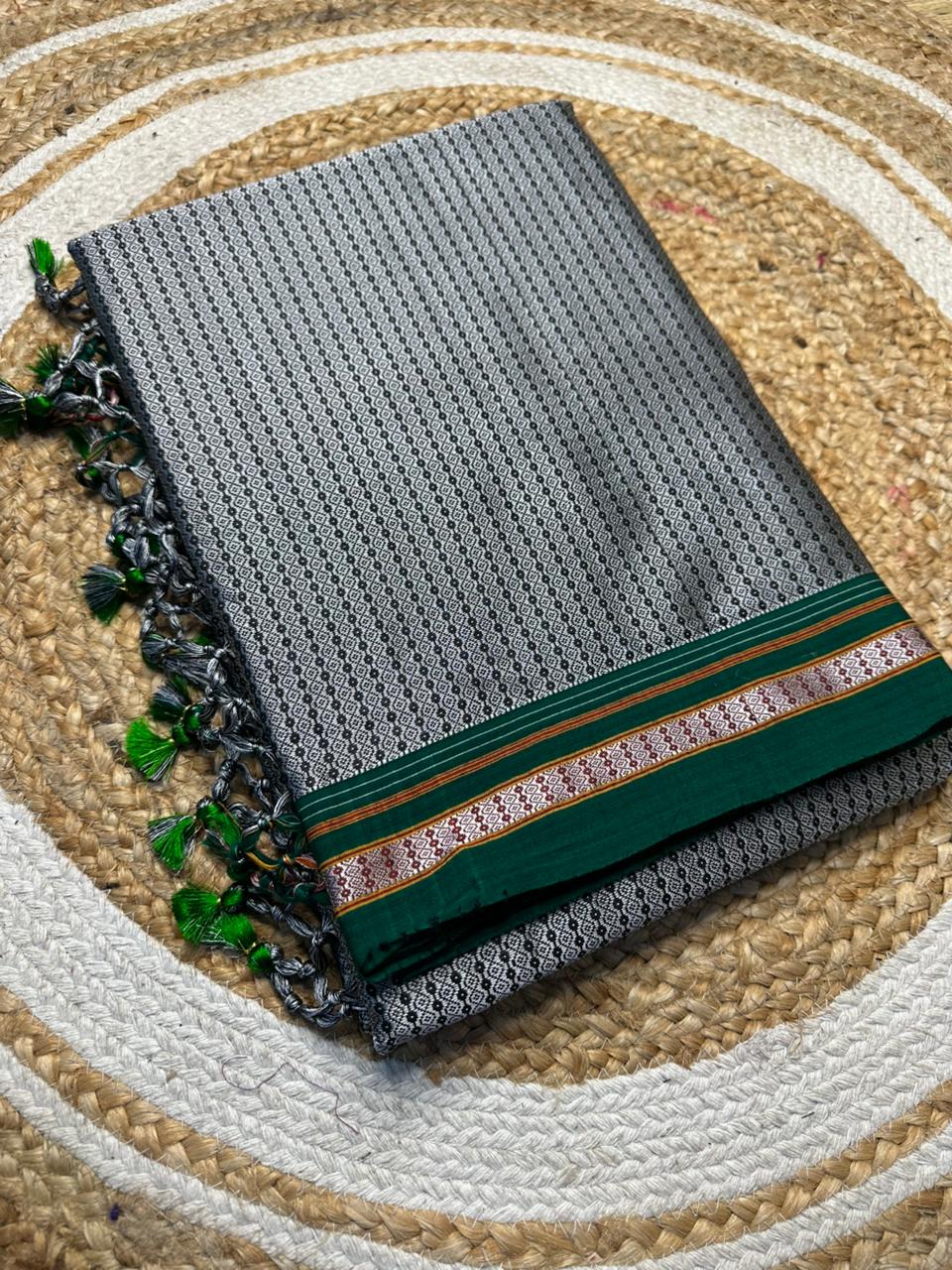 Neyge Cottonsilk Premium Quality Khun Saree_Running Pallu and Running Blouse_Grey