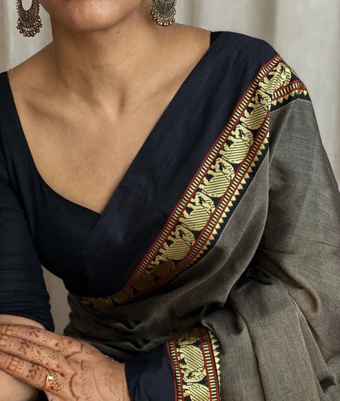 Neyge Traditional Pure Cotton Narayanpet Saree With Elephant Motif Border Stripe Pallu Saree -Grey