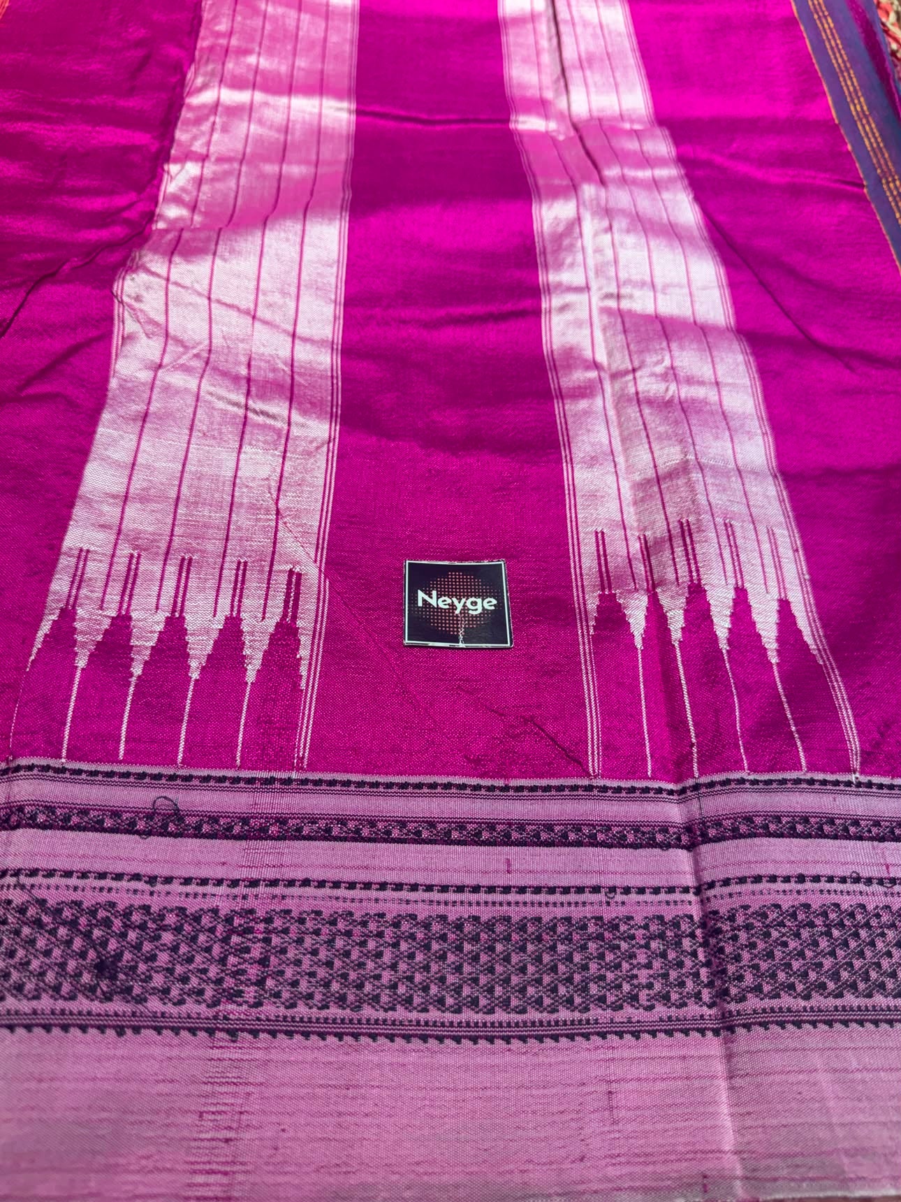 Neyge Pure Cotton Handloom Ilkal Saree with Pure Silk Tope Pallu (Orange_White)