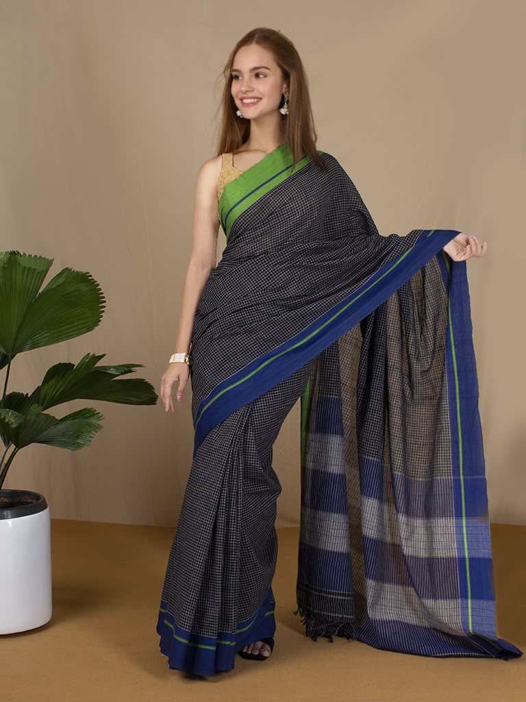 Neyge Ilkal Patteda Anchu Pure Cotton Elegant Checkered Pattern Plain Border Stripe Pallu - Black