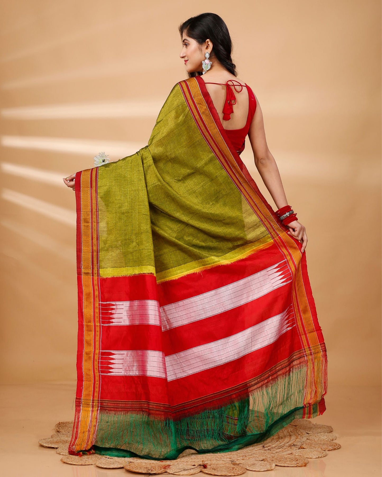 Ilkal Handwoven Rayon Blend with Cotton Tope Pallu Saree - Olive Green