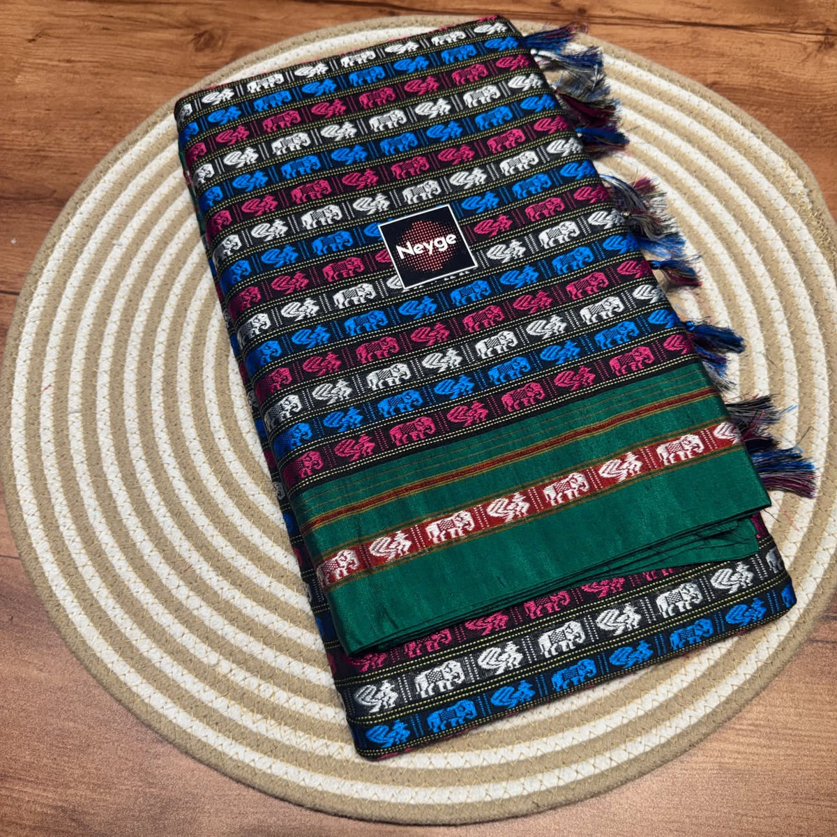 Neyge Cottonsilk Premium Quality Hati Mor Khun Saree_Running Pallu and Running Blouse_BlaclMulticolor