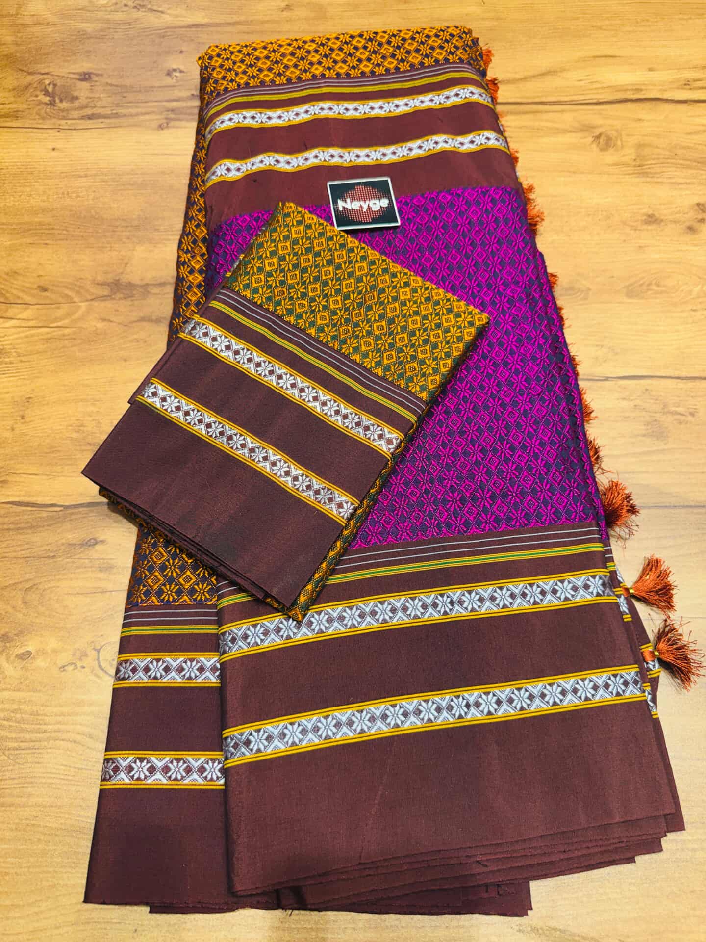 Neyge Cottonsilk Premium Quality Khun Saree_Double color_12