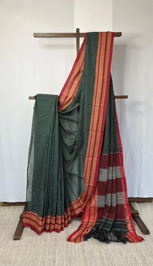 Neyge Ilkal Patteda Anchu Pure Cotton Checkered Pattern Gadi Dadi Border Stripe Pallu - Green