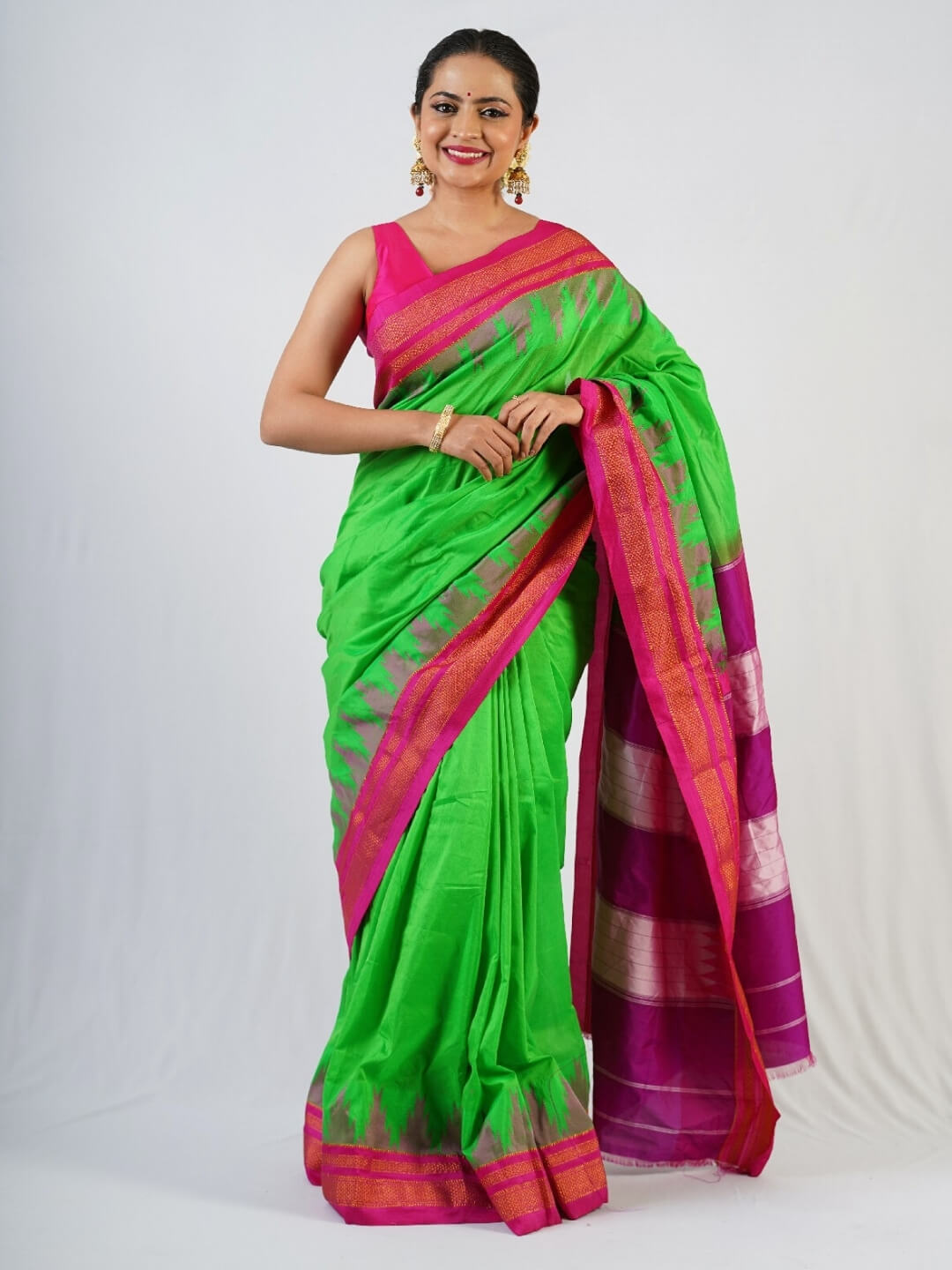 Neyge Ilkal Pure Cotton Silk Saree Temple Gadwal Chikkiparas Border Tope Pallu Saree - ParrotGreen