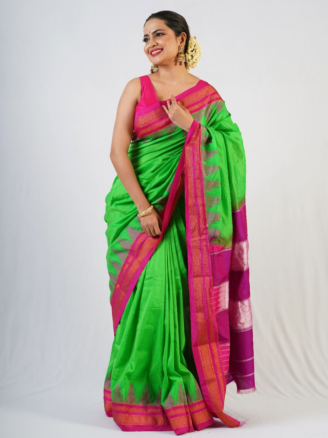 Neyge Ilkal Pure Cotton Silk Saree Temple Gadwal Chikkiparas Border Tope Pallu Saree - ParrotGreen