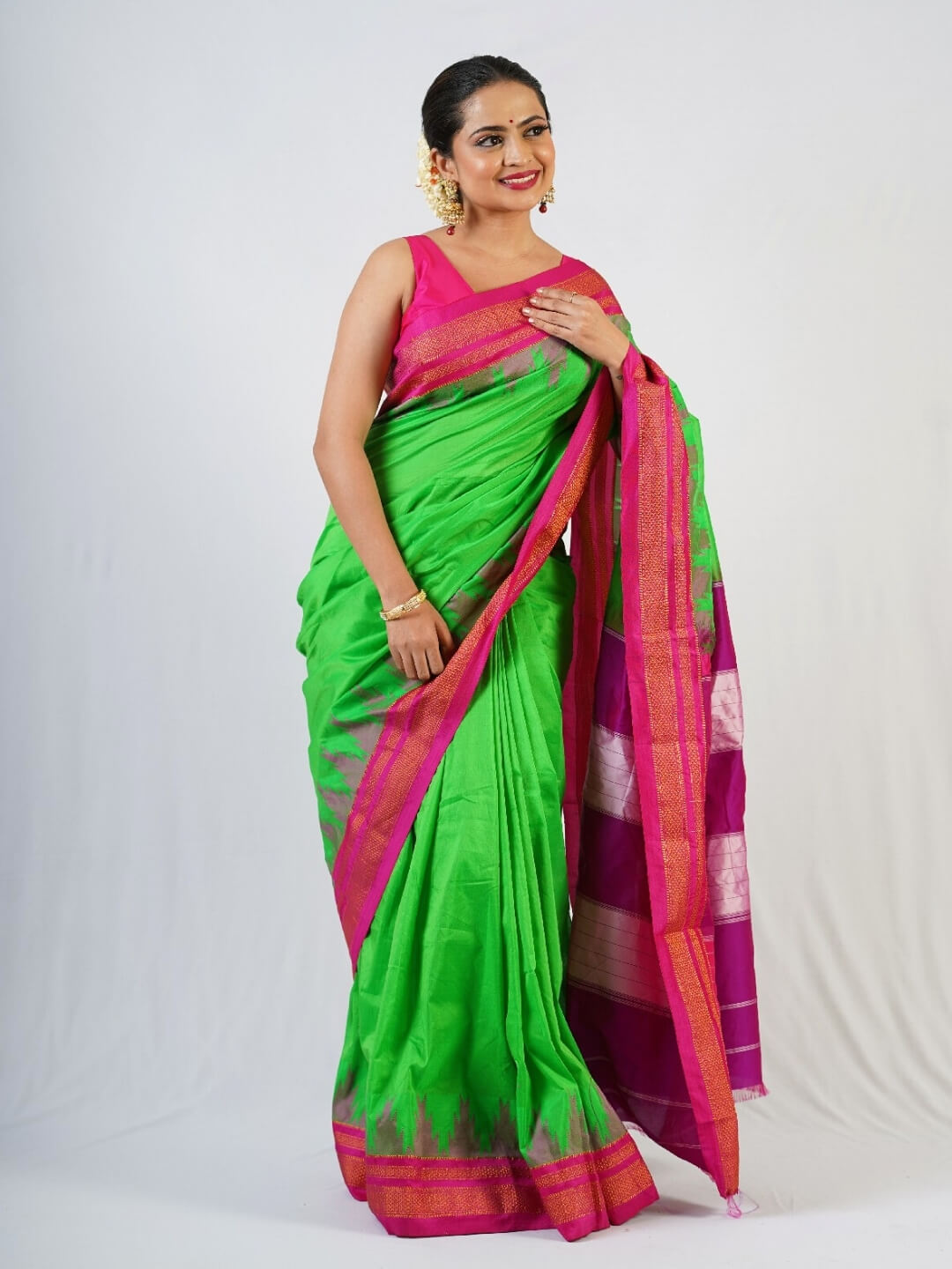 Neyge Ilkal Pure Cotton Silk Saree Temple Gadwal Chikkiparas Border Tope Pallu Saree - ParrotGreen