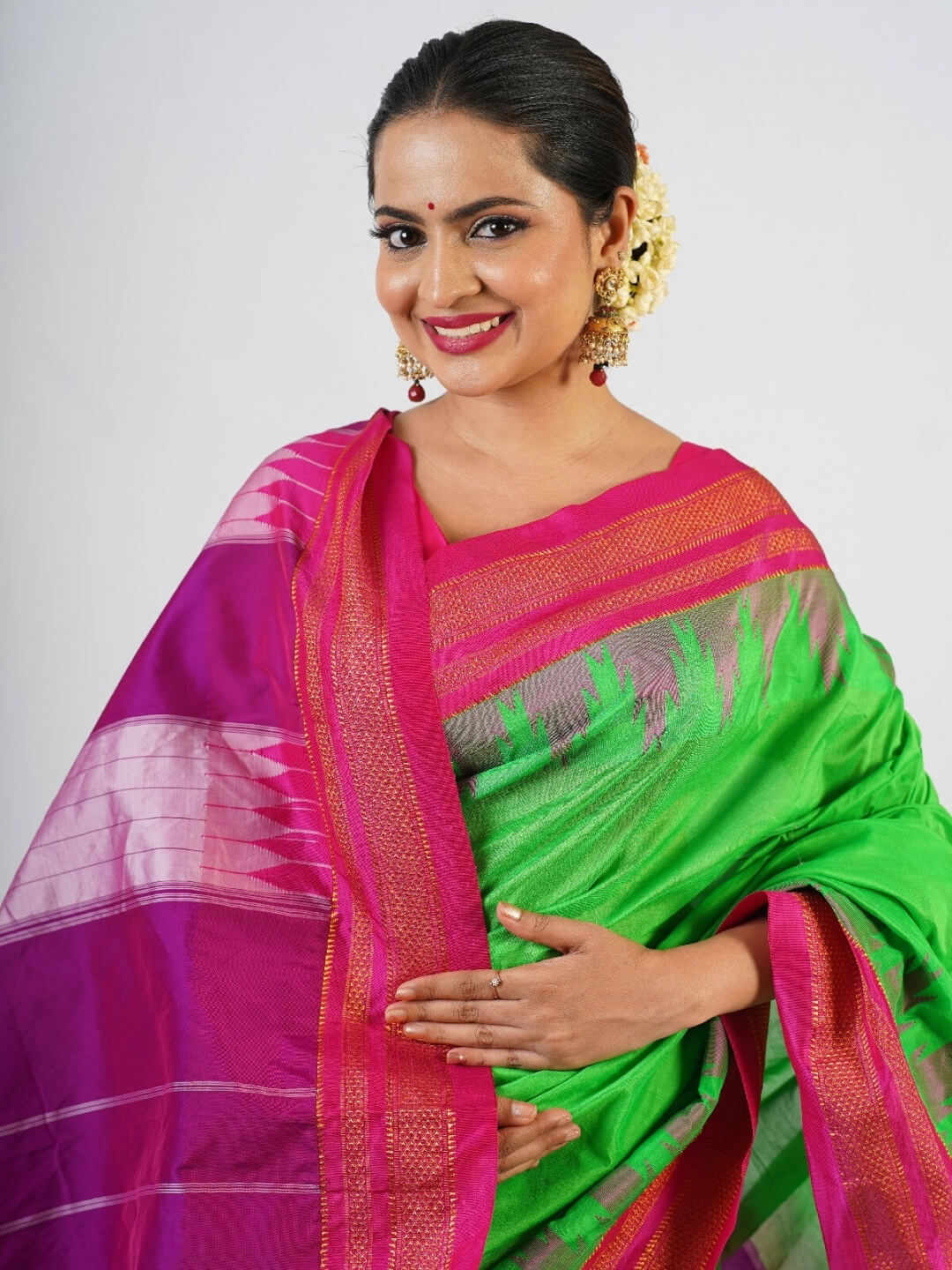 Neyge Ilkal Pure Cotton Silk Saree Temple Gadwal Chikkiparas Border Tope Pallu Saree - ParrotGreen