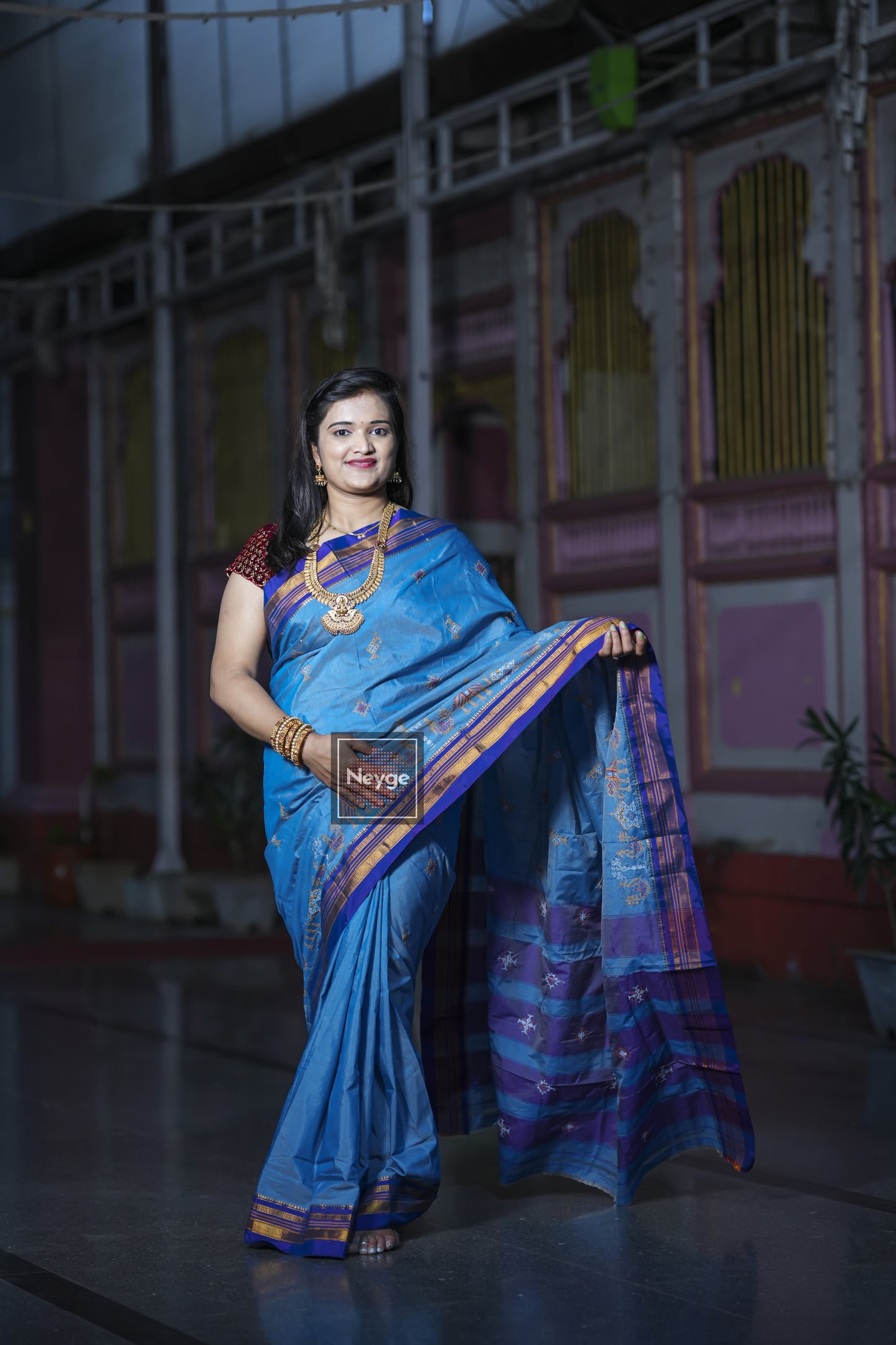 Ilkal Cotton Silk Blend Dharwad Kasuti Handwoven Traditional Border Stripe Pallu Saree - Blue