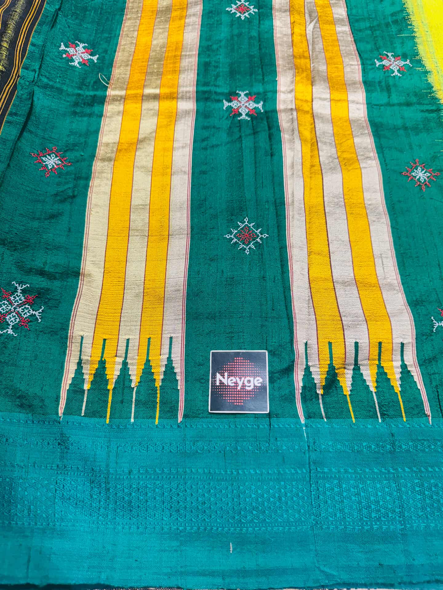 Neyge Ilkal Handloom Cotton Silk Dharwad Kasuti Saree Chikkiparas Border Pure Silk Tope Pallu - ParrotGreen