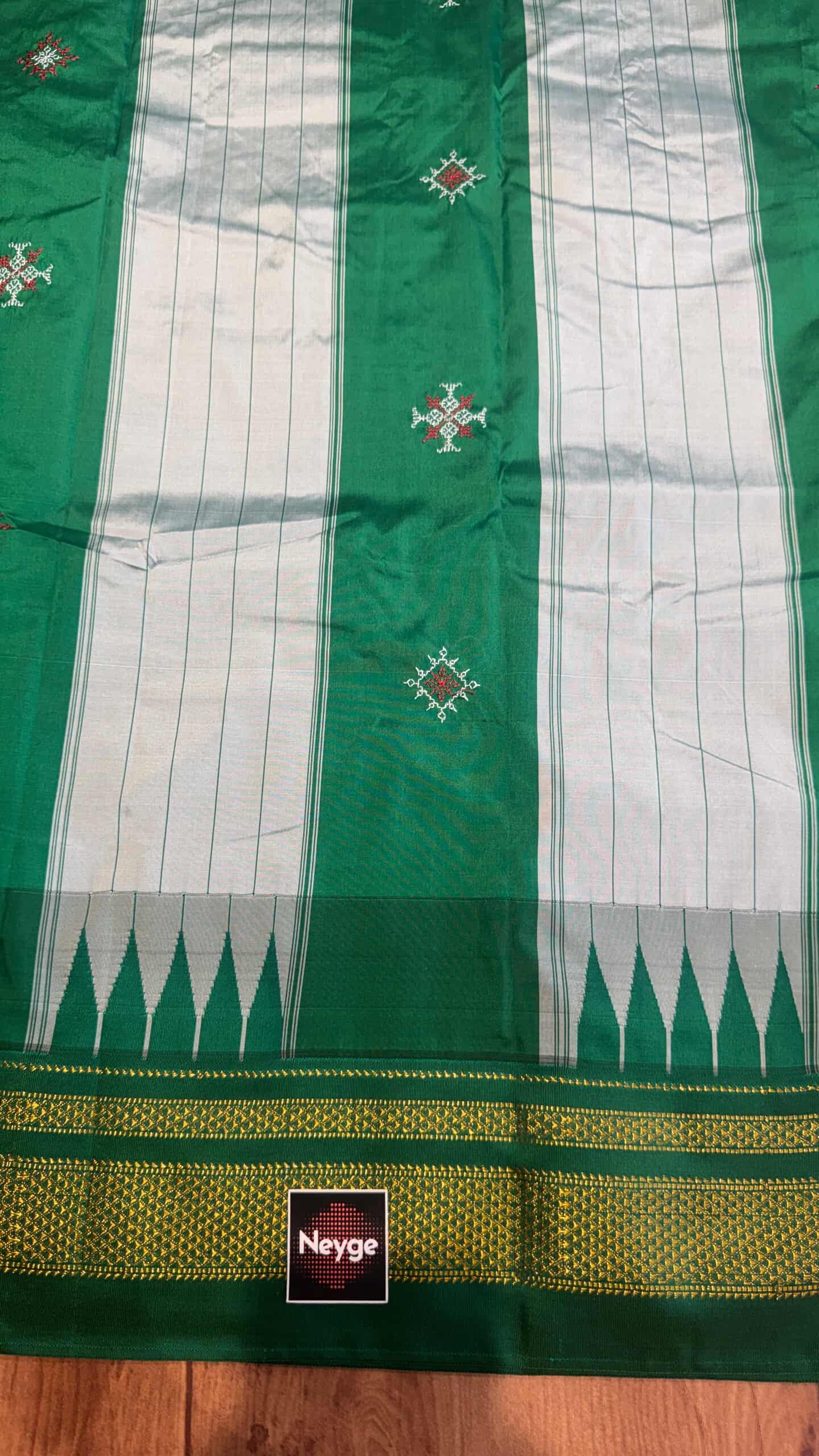 Neyge Ilkal Pure Cotton Silk Dharwad Kasuti Saree Temple Gadwal Chikkiparas Border Tope Pallu Saree -Pink