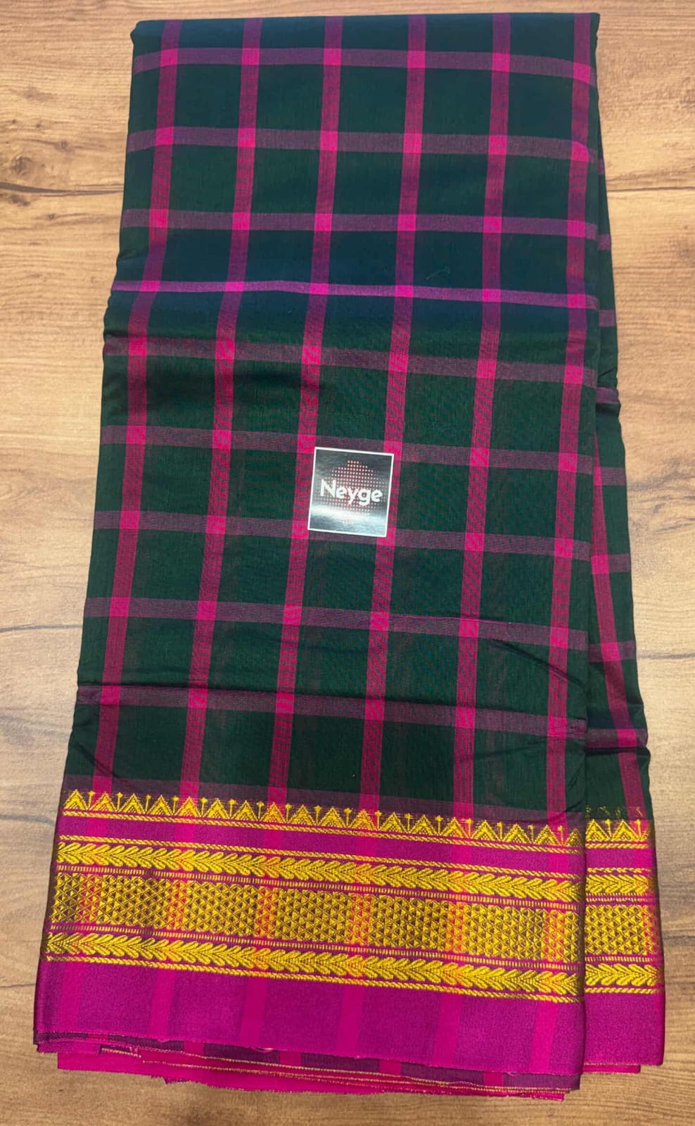 Neyge Classic Ilkal Cotton Silk Checks with Signature Tope-Tope Pallu Chikki Paras Border & Contrast Blouse_Black