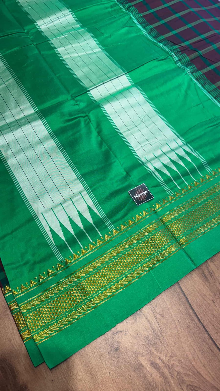 Neyge Classic Ilkal Cotton Silk Checks with Signature Tope-Tope Pallu Chikki Paras Border & Contrast Blouse_Maroon
