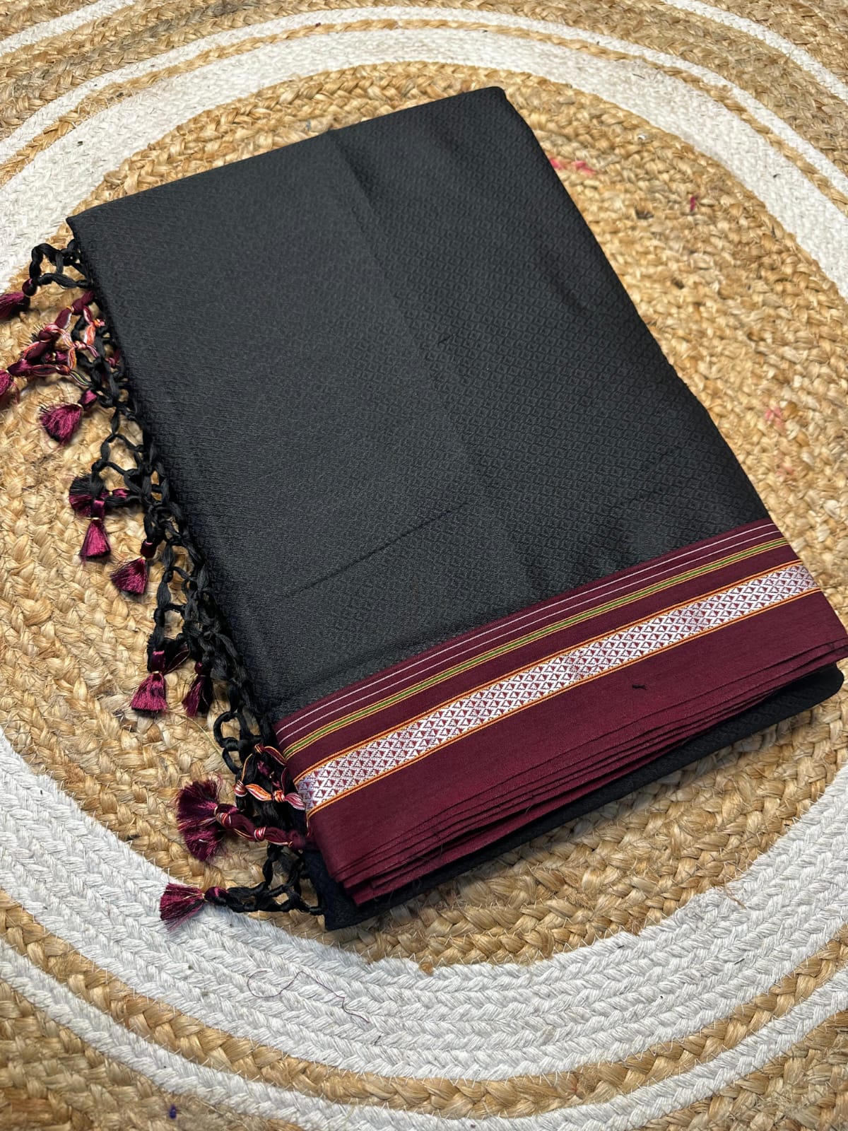 Neyge Cottonsilk Premium Quality Khun Saree_Running Pallu and Running Blouse_Black