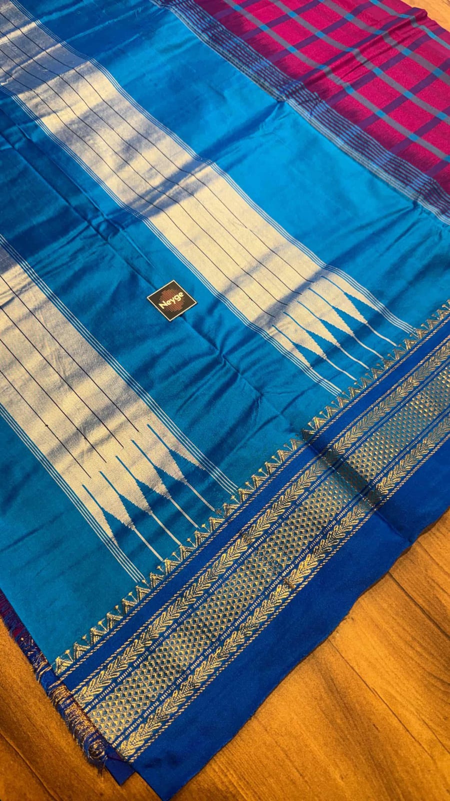 Neyge Classic Ilkal Cotton Silk Checks with Signature Tope-Tope Pallu Chikki Paras Border & Contrast Blouse_Dark Pink