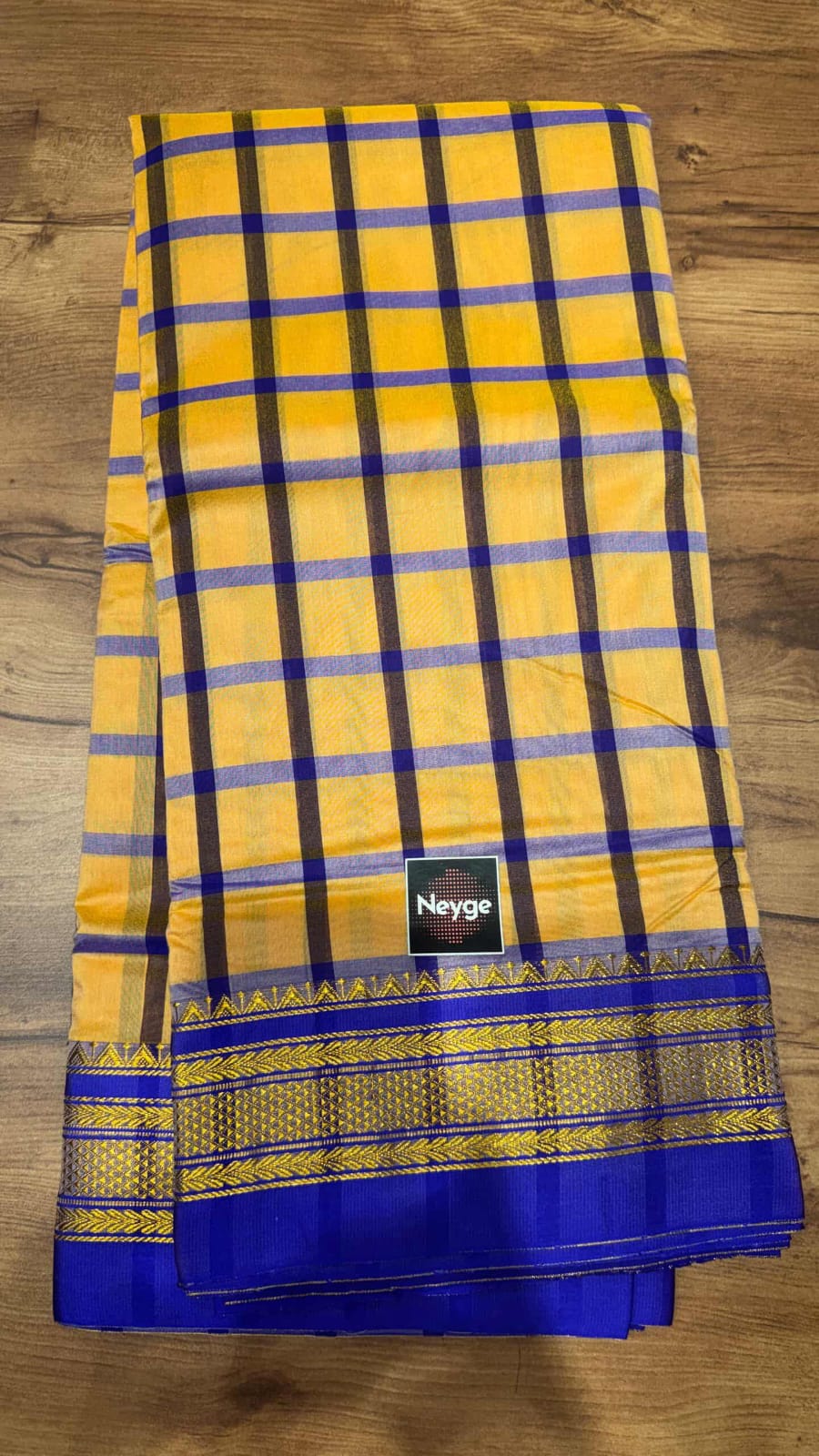 Neyge Classic Ilkal Cotton Silk Checks with Signature Tope-Tope Pallu Chikki Paras Border & Contrast Blouse_Cream