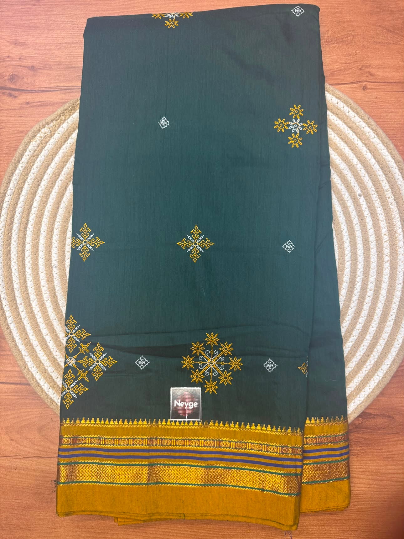 Ilkal Cotton Silk Blend Dharwad Kasuti Handwoven Traditional Border Stripe Pallu Saree - Black